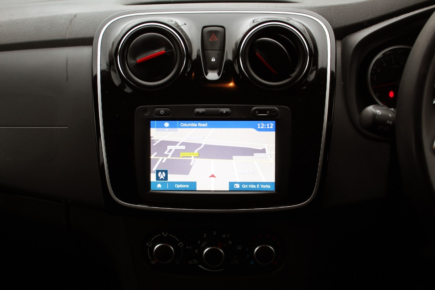 Used Dacia Sandero Stepway 2020 for sale - 77342610: Photo 22