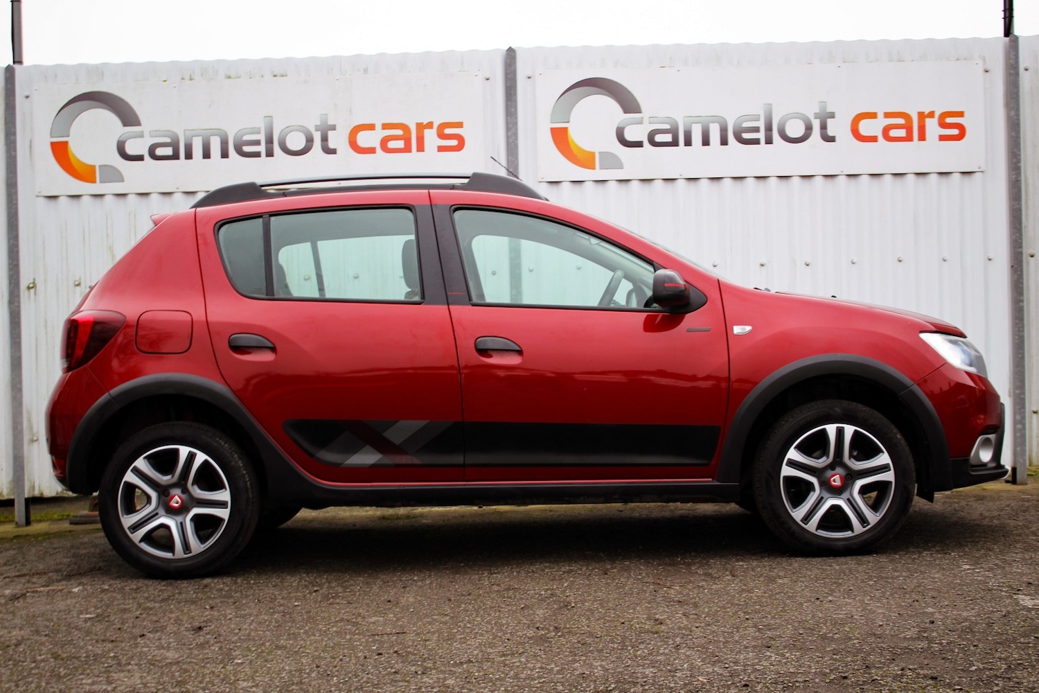 Used Dacia Sandero Stepway 2020 for sale - 77342610: Photo 6