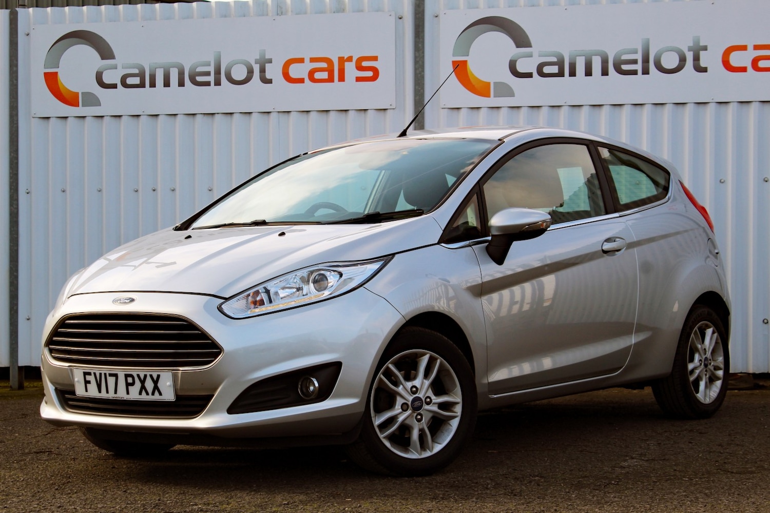 Used Ford Fiesta 2017 for sale - 77681876: Photo 2