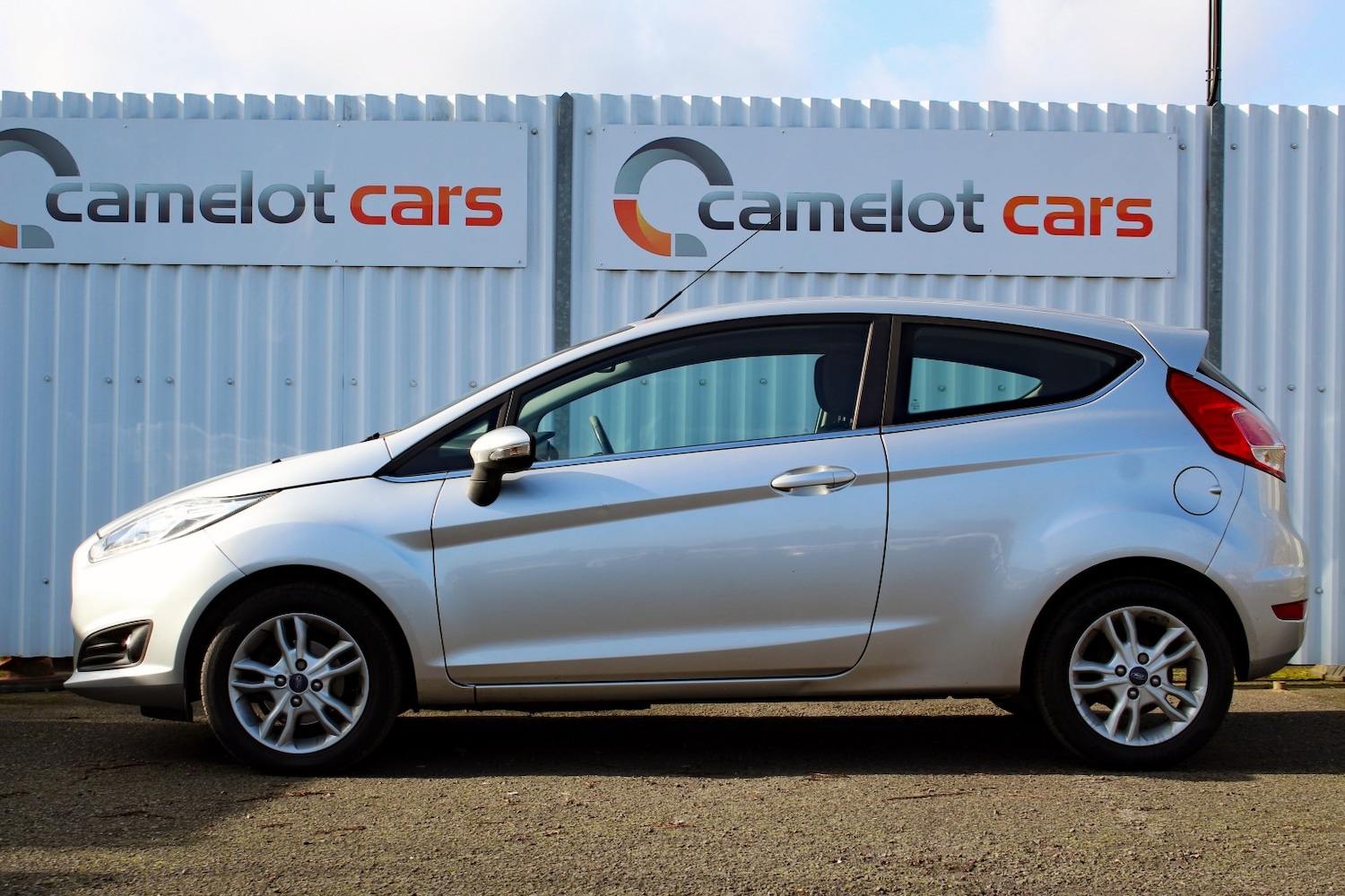 Used Ford Fiesta 2017 for sale - 77681876: Photo 5