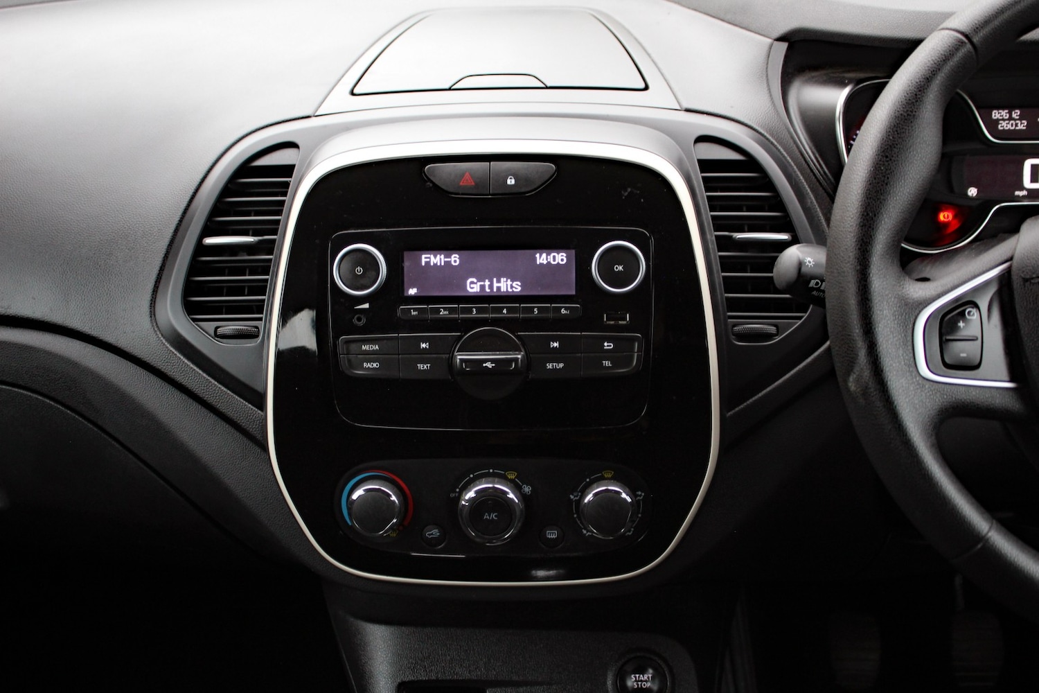 Used Renault Captur 2019 for sale - 77453122: Photo 22