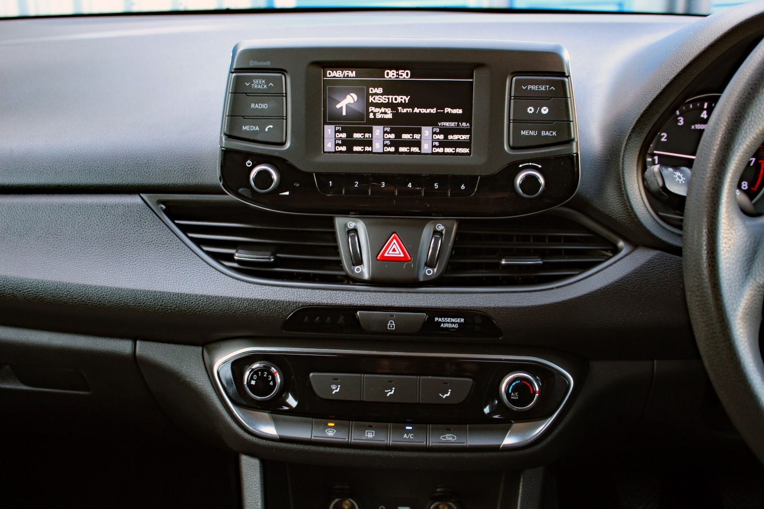 Used Hyundai i30 2018 for sale - 78057106: Photo 24