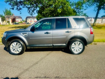 Used Land Rover Freelander 2010 for sale - 79173518: Photo