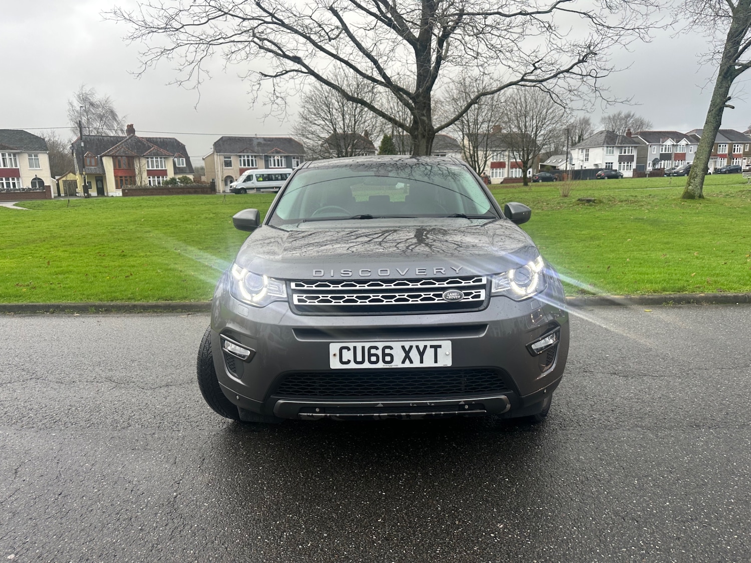 Used Land Rover Discovery Sport 2016 for sale - 76903811: Photo 2