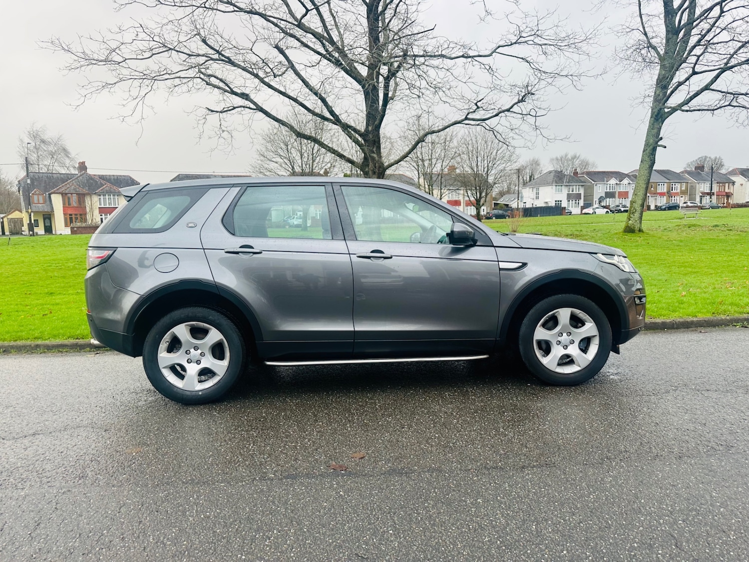 Used Land Rover Discovery Sport 2016 for sale - 76903811: Photo 3