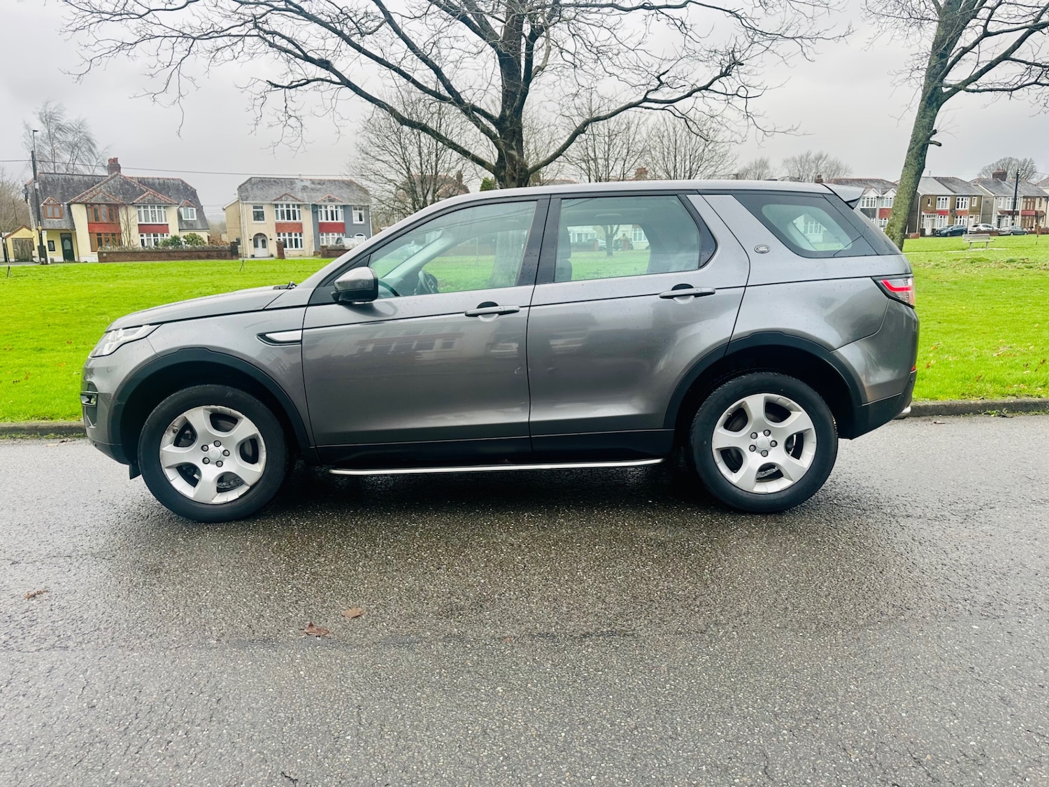 Used Land Rover Discovery Sport 2016 for sale - 76903811: Photo 4