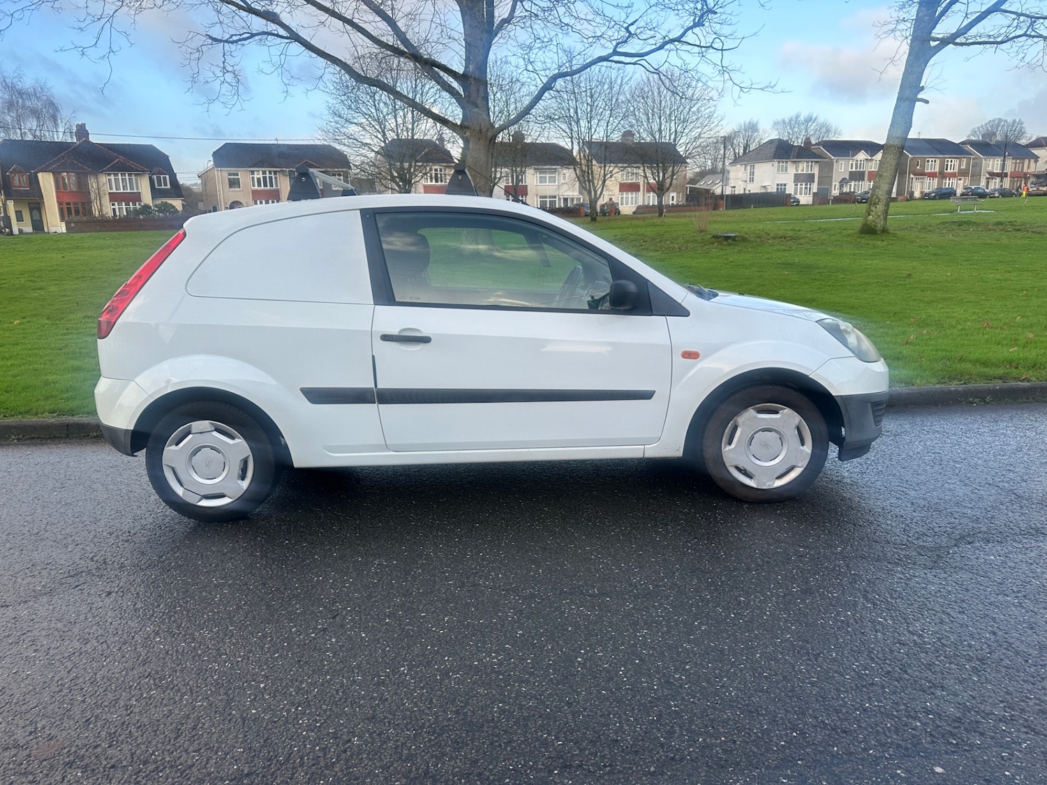 Used Ford Fiesta 2006 for sale - 76892200: Photo 2