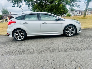 Used Ford Focus 2017 for sale - 79421018: Photo