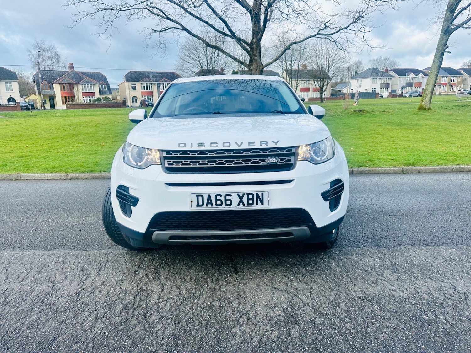 Used Land Rover Discovery Sport 2016 for sale - 77529252: Photo 2