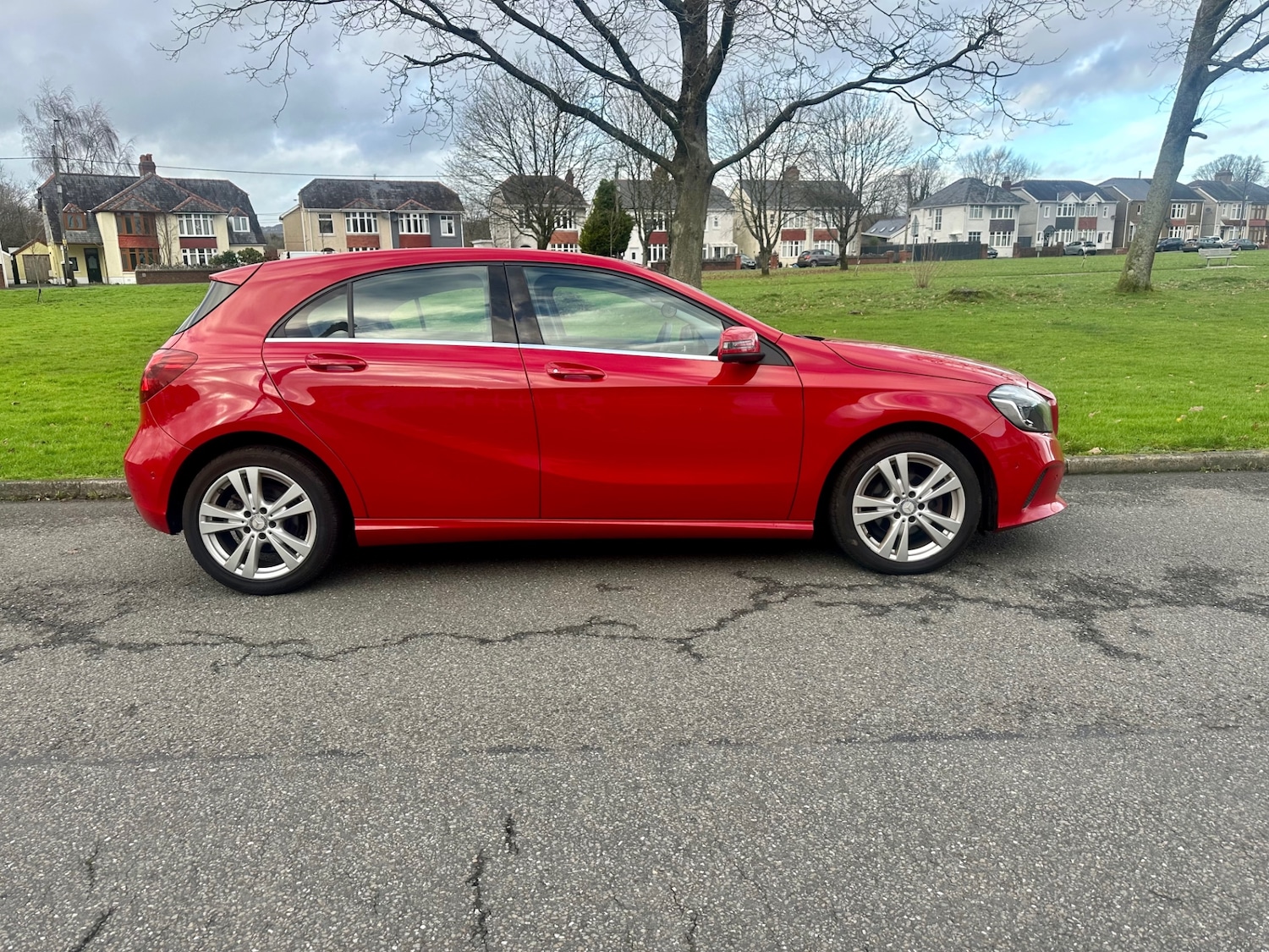 Used Mercedes-Benz A-Class 2017 for sale - 76918715: Photo 3