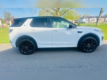 Used Land Rover Discovery Sport 2018 for sale - 79283775: Photo