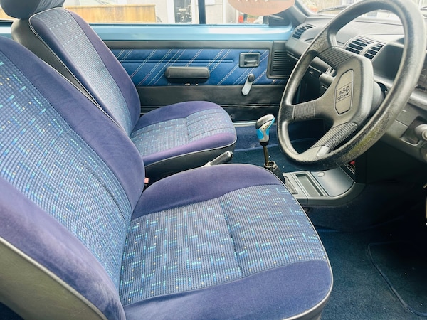Used Peugeot 205 1991 for sale - 75524537: Photo 8
