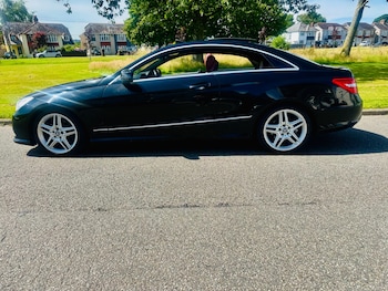 Used Mercedes-Benz E Class 2013 for sale - 79127281: Photo