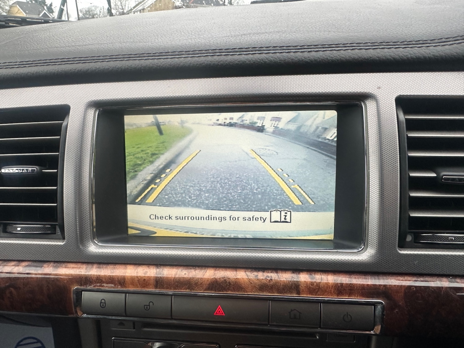 Used Jaguar XF 2010 for sale - 76979939: Photo 10