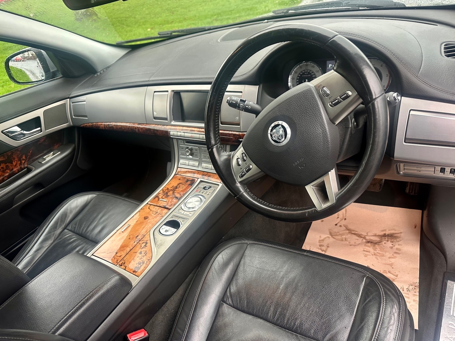 Used Jaguar XF 2010 for sale - 76979939: Photo 7