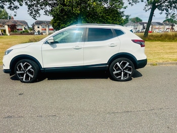 Used Nissan Qashqai 2017 for sale - 79283608: Photo