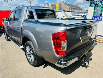 Used Nissan Navara 2018 for sale - 75594073: Photo
