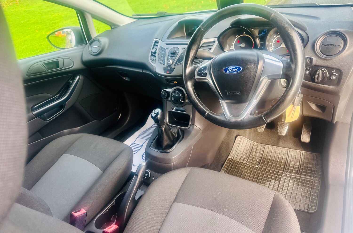 Used Ford Fiesta 2014 for sale - 76565929: Photo 8