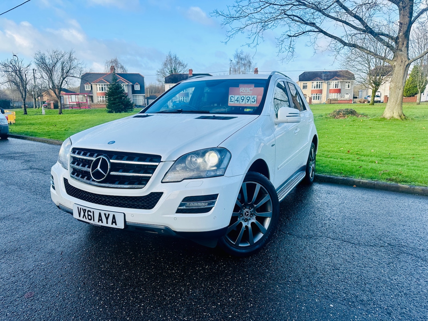 Used Mercedes-Benz M Class 2011 for sale - 76891883: Photo 1