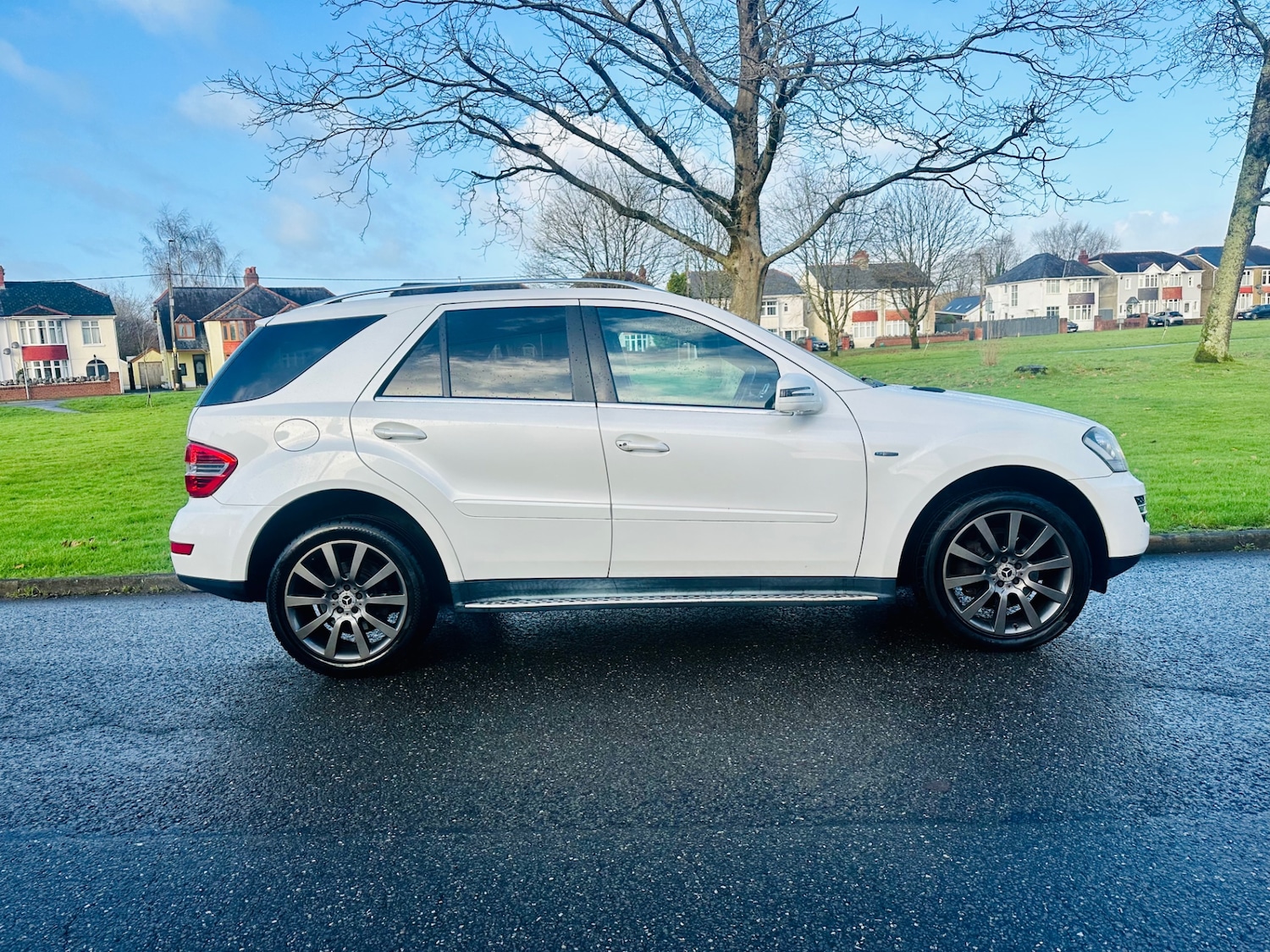 Used Mercedes-Benz M Class 2011 for sale - 76891883: Photo 3