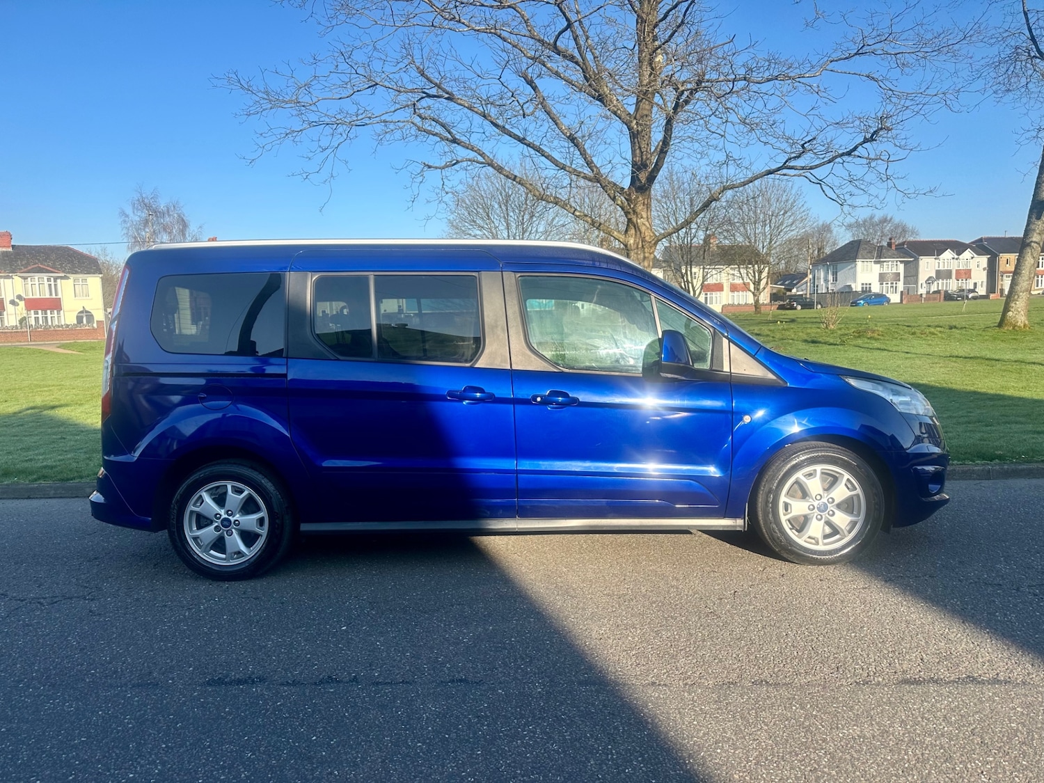 Used Ford Grand Tourneo Connect 2016 for sale - 77945259: Photo 3