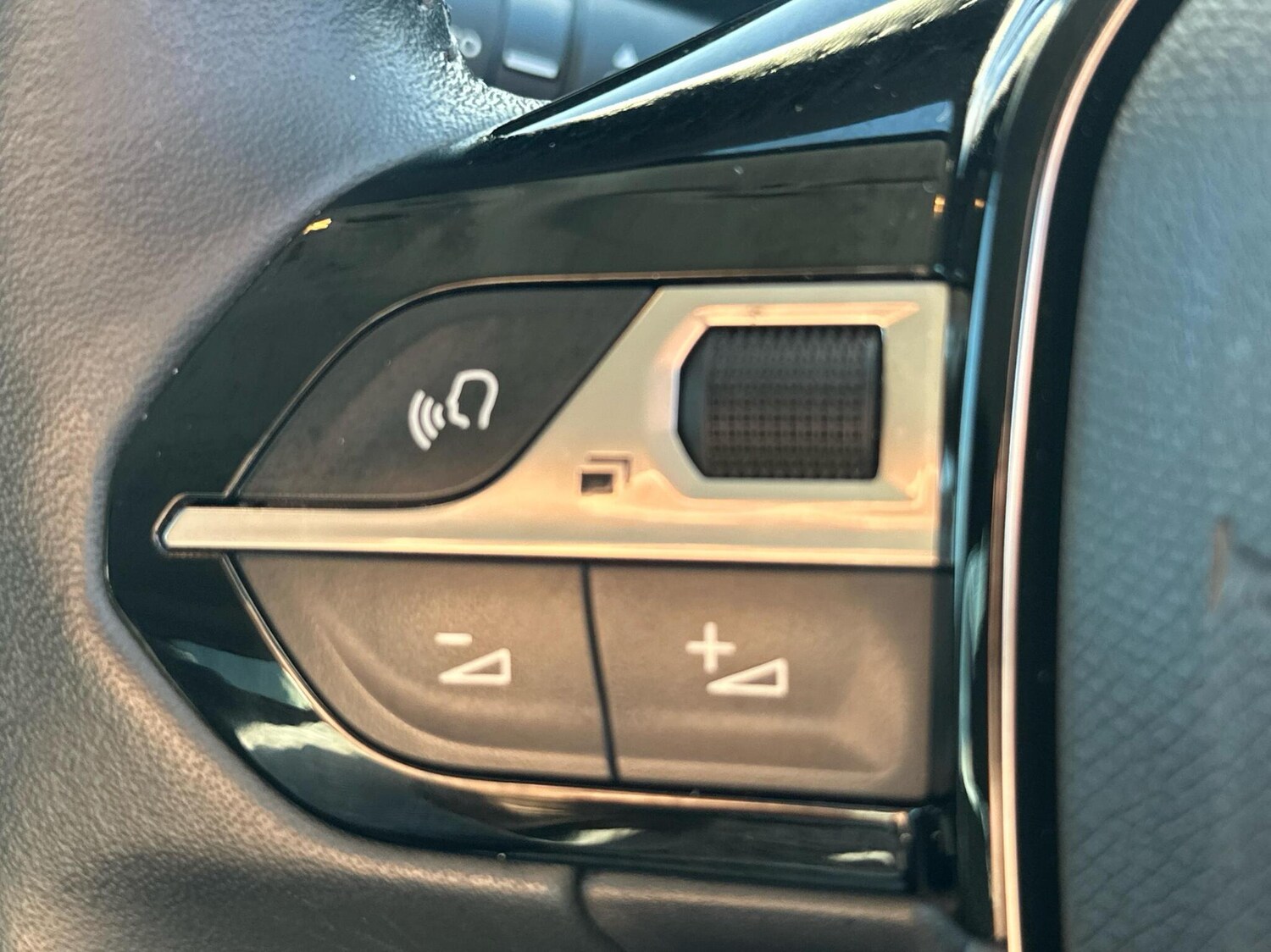 Used Peugeot 208 2022 for sale - 77258792: Photo 24