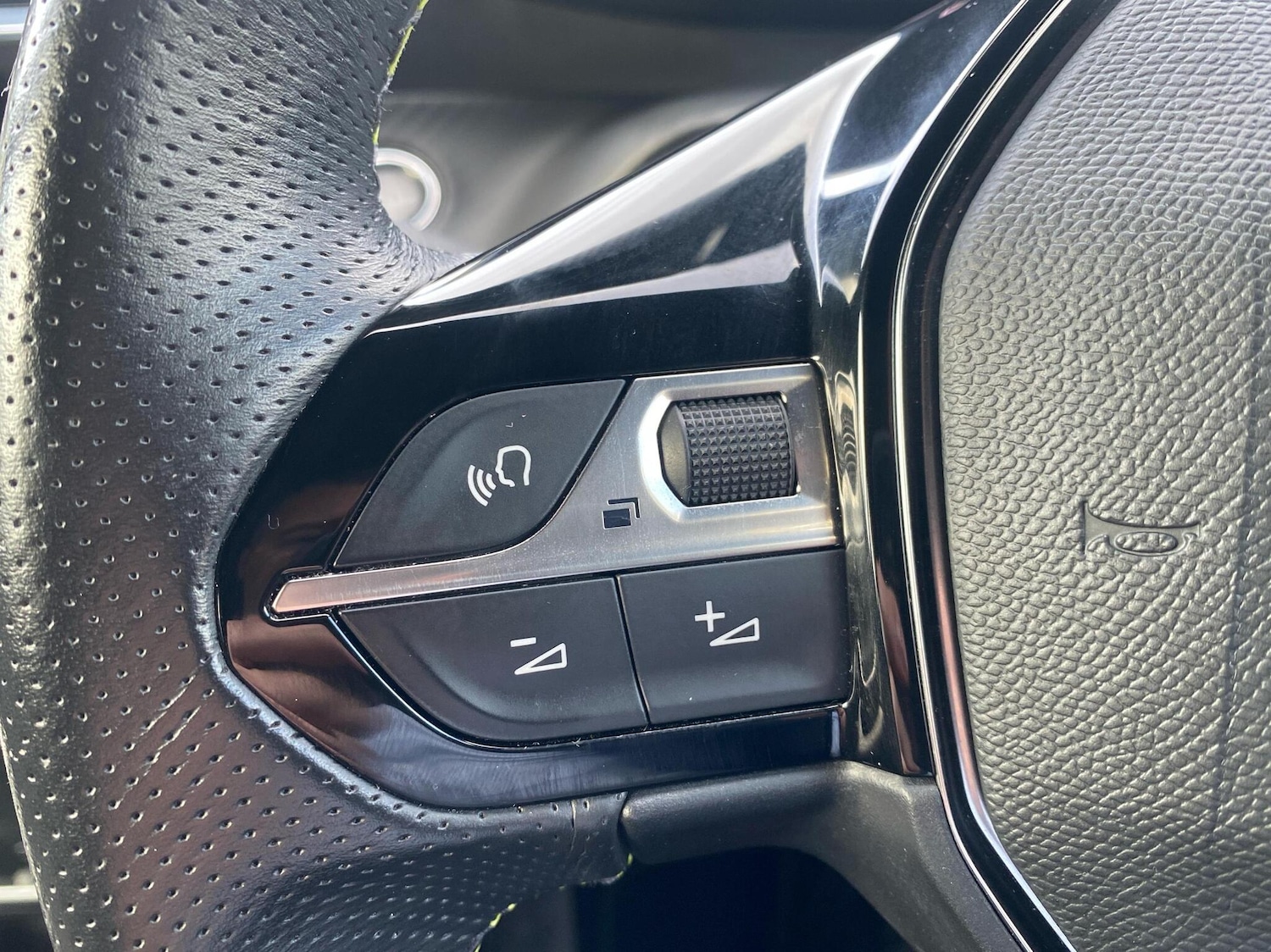 Used Peugeot 208 2021 for sale - 76681085: Photo 23