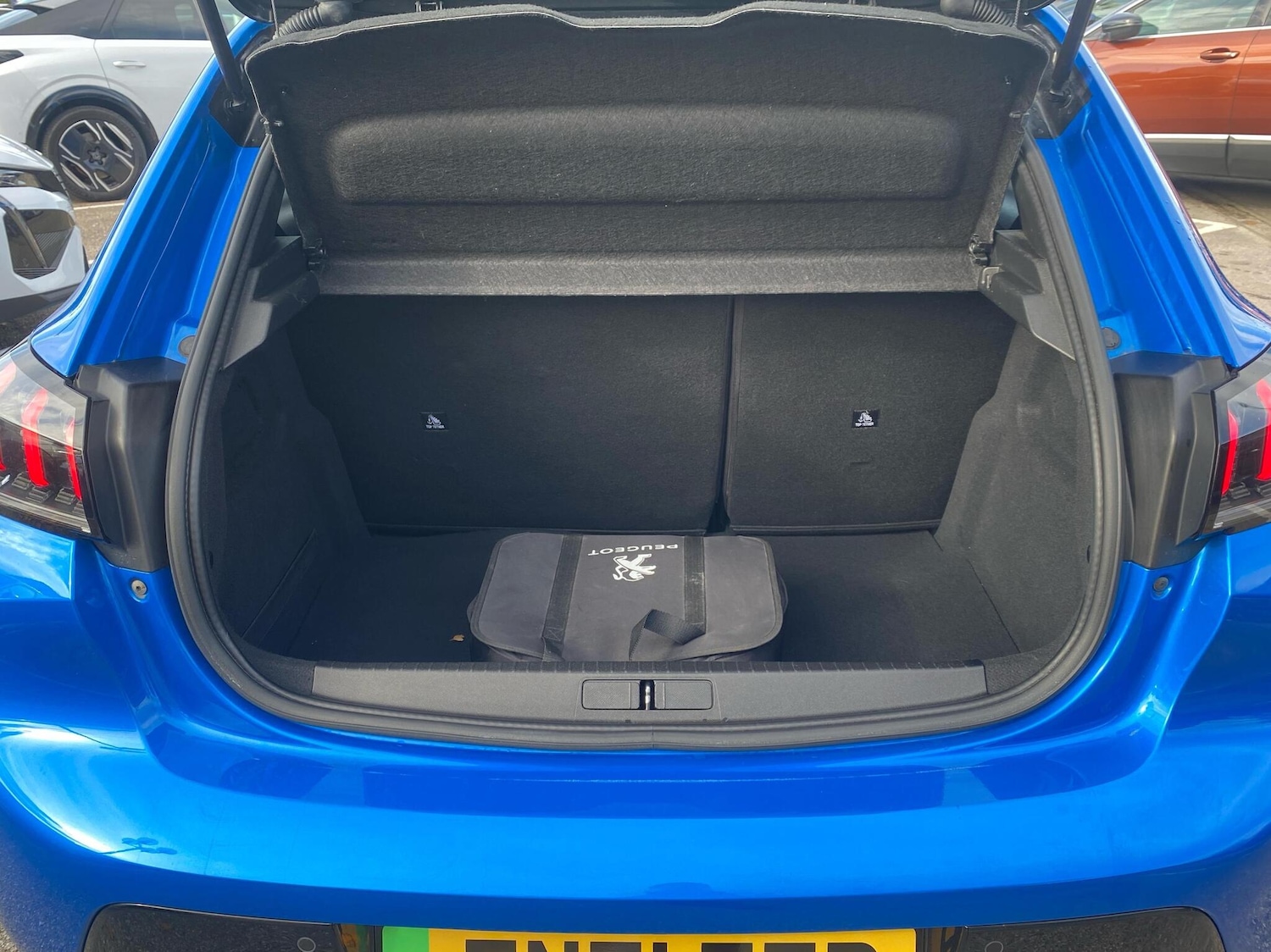 Used Peugeot 208 2021 for sale - 76681085: Photo 5