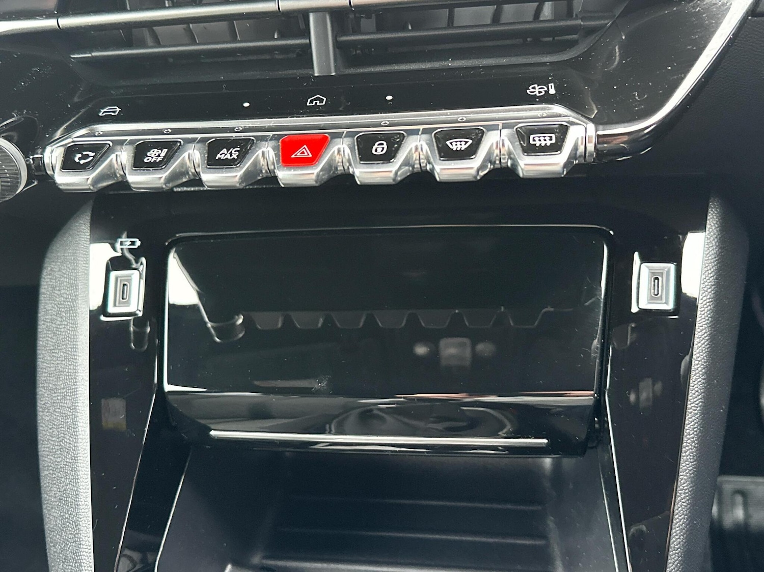 Used Peugeot 2008 2024 for sale - 76677926: Photo 23