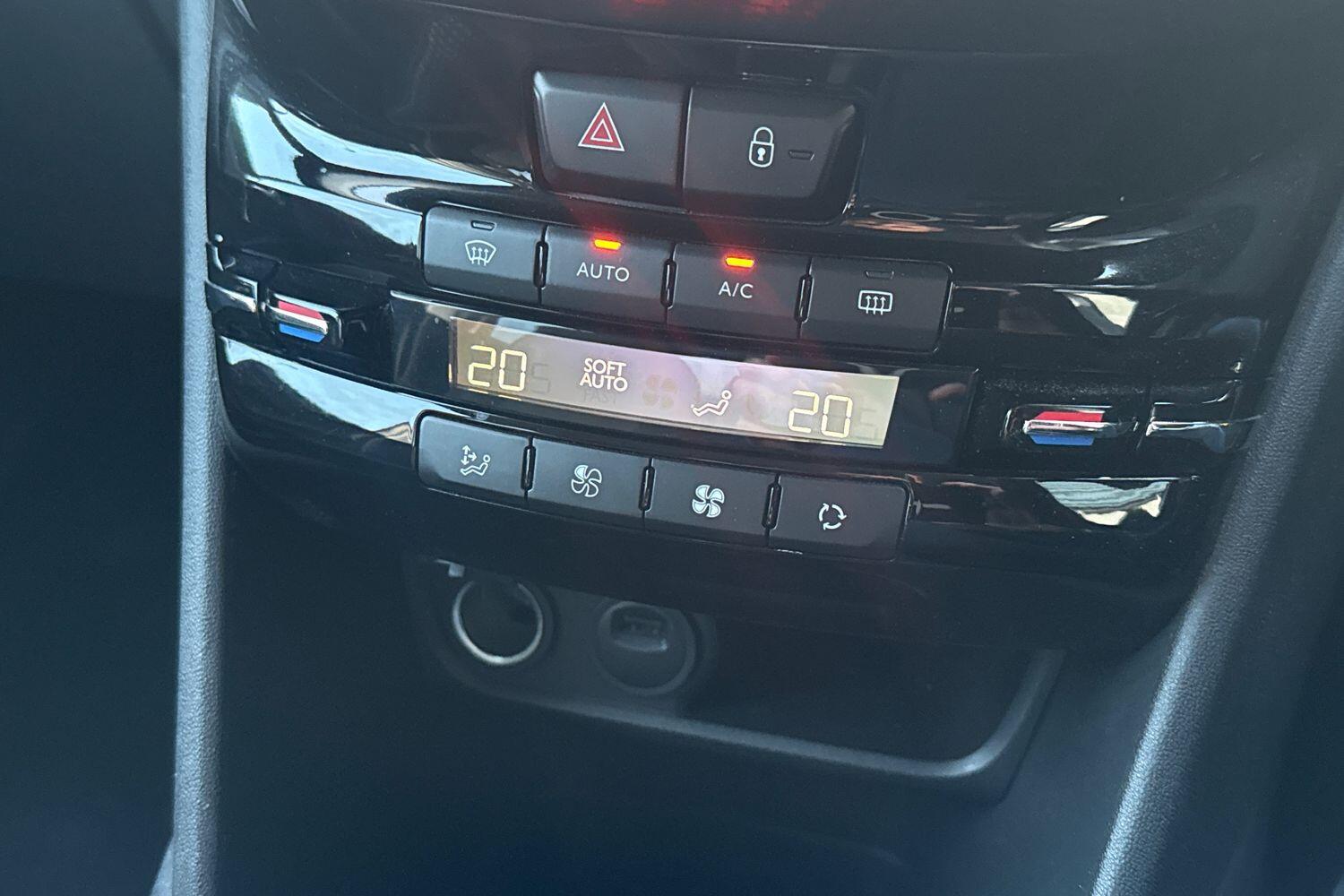 Used Peugeot 208 2019 for sale - 77656482: Photo 12