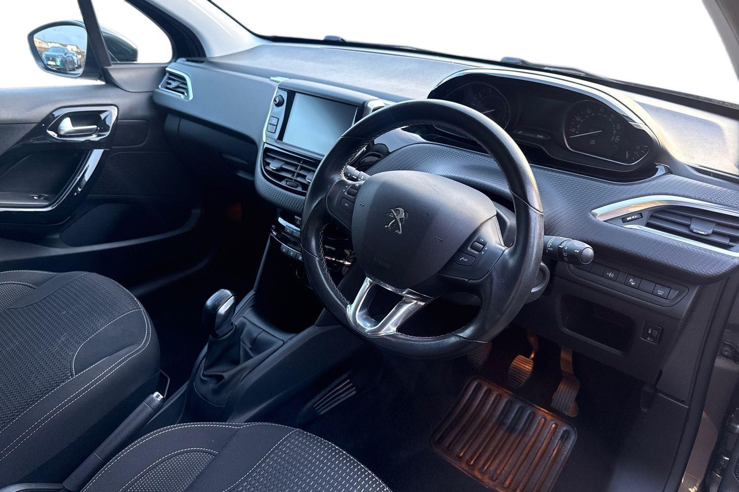 Used Peugeot 208 2019 for sale - 77656482: Photo 6