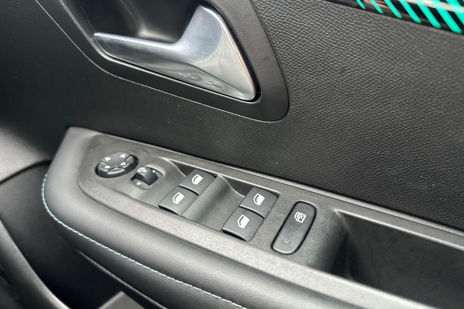 Used Peugeot 208 2021 for sale - 77977214: Photo 18