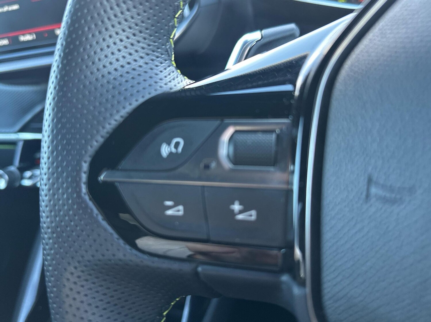 Used Peugeot 2008 2023 for sale - 76766757: Photo 25