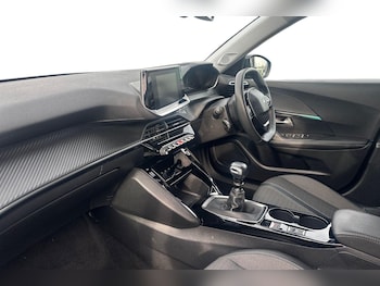 Used Peugeot 2008 2021 for sale - 78313195: Photo