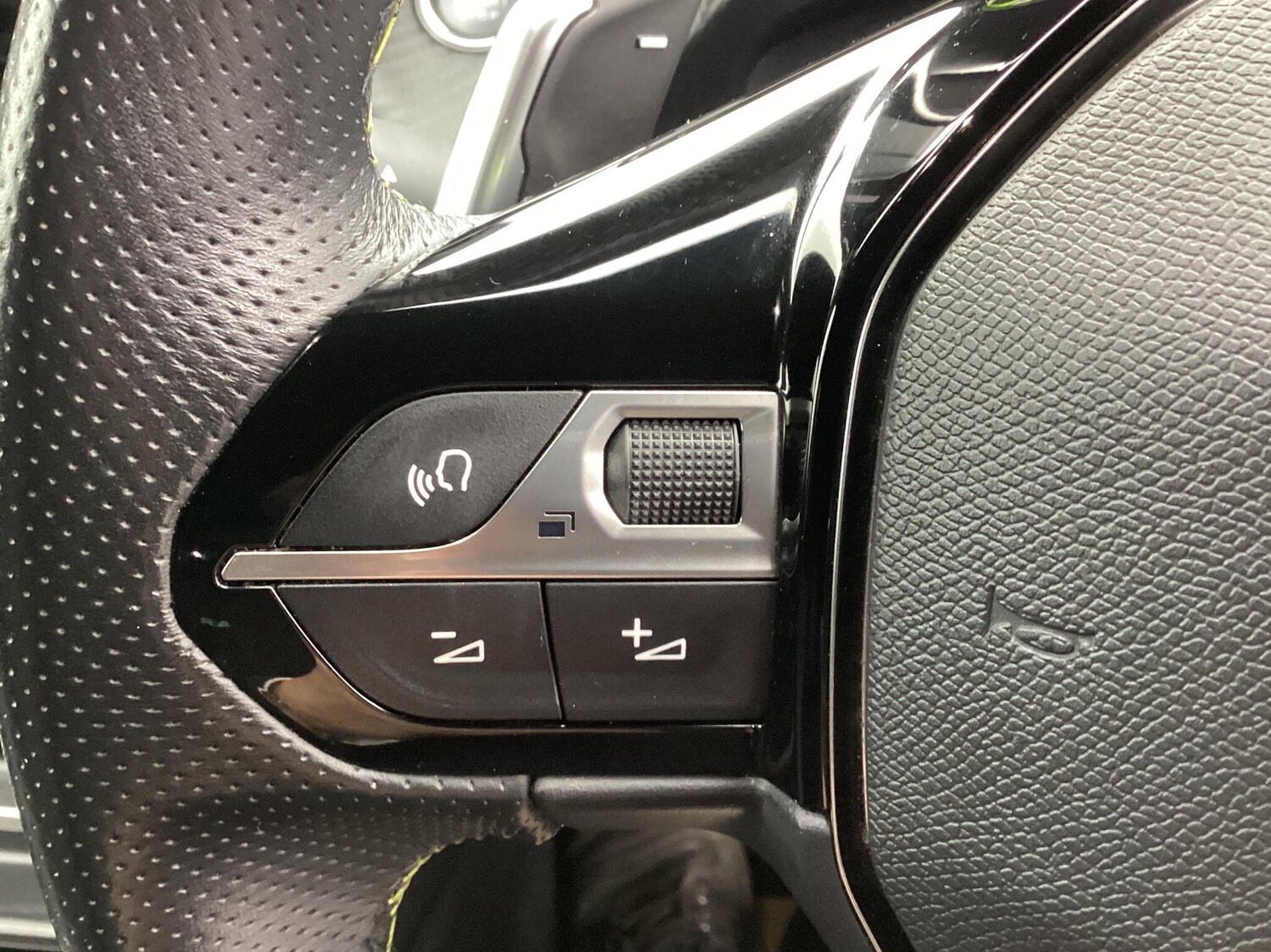 Used Peugeot 208 2023 for sale - 76722678: Photo 24