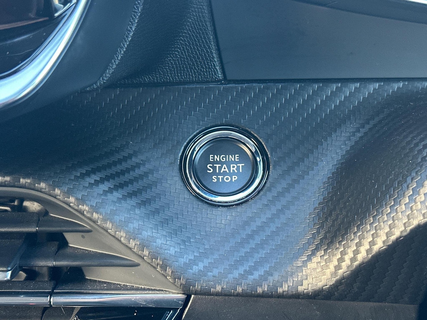 Used Peugeot 2008 2021 for sale - 77354295: Photo 18