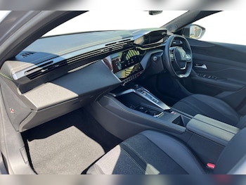 Used Peugeot 308 2025 for sale - 78392459: Photo