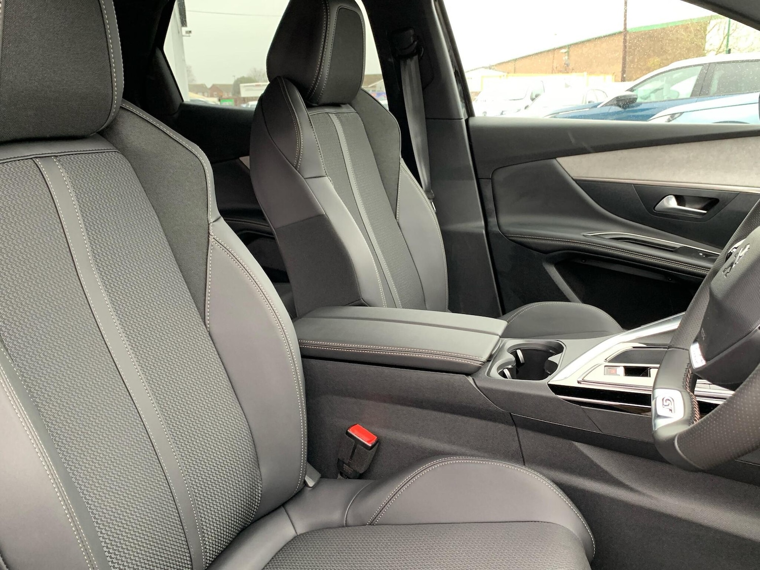 Used Peugeot 3008 2025 for sale - 77677390: Photo 6