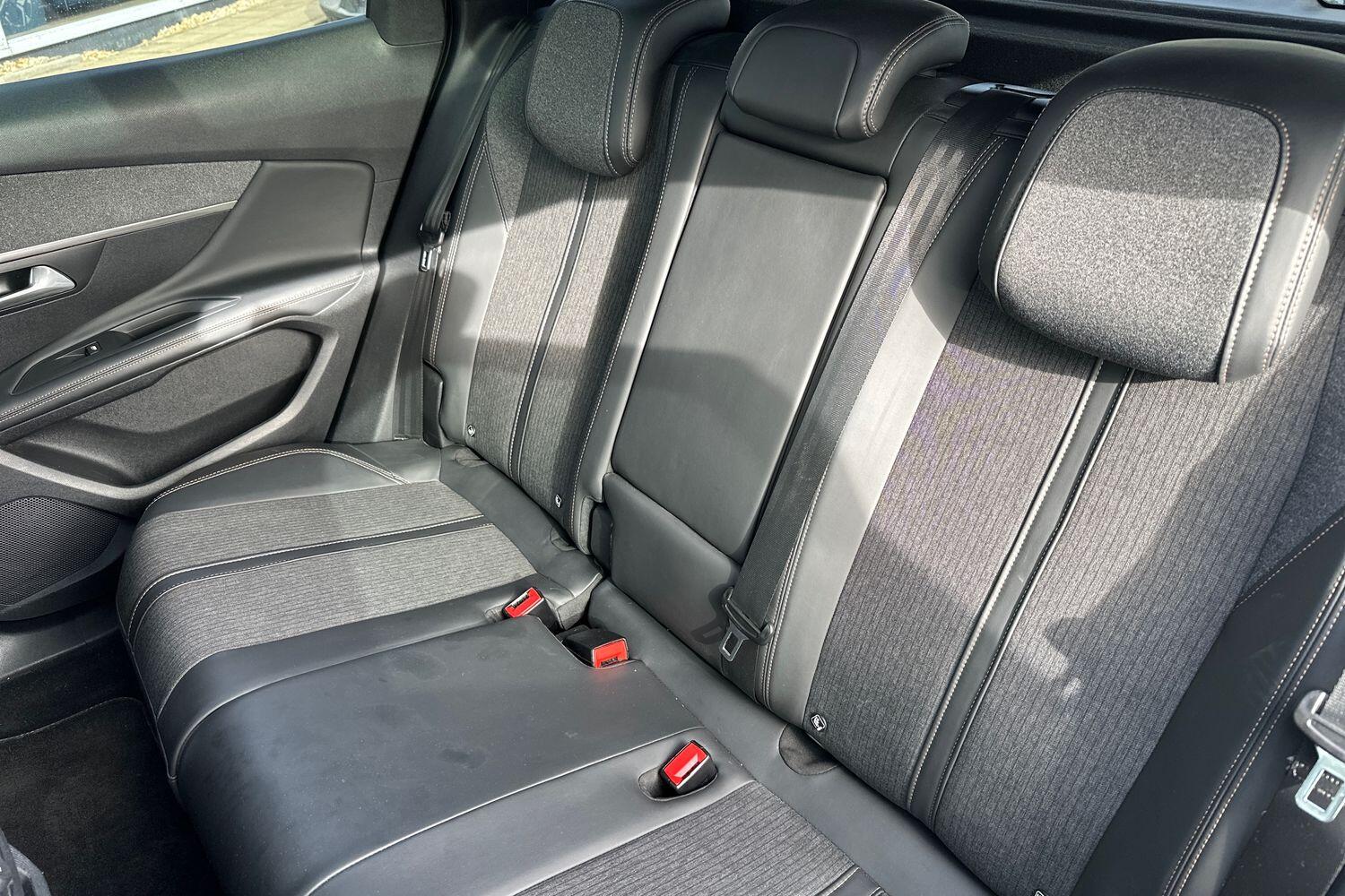 Used Peugeot 3008 2017 for sale - 77493293: Photo 19