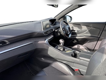 Used Peugeot 3008 2017 for sale - 77493293: Photo