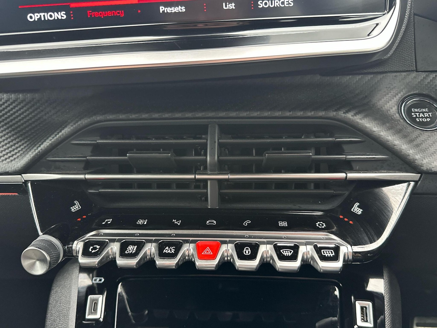 Used Peugeot 2008 2023 for sale - 76676021: Photo 16