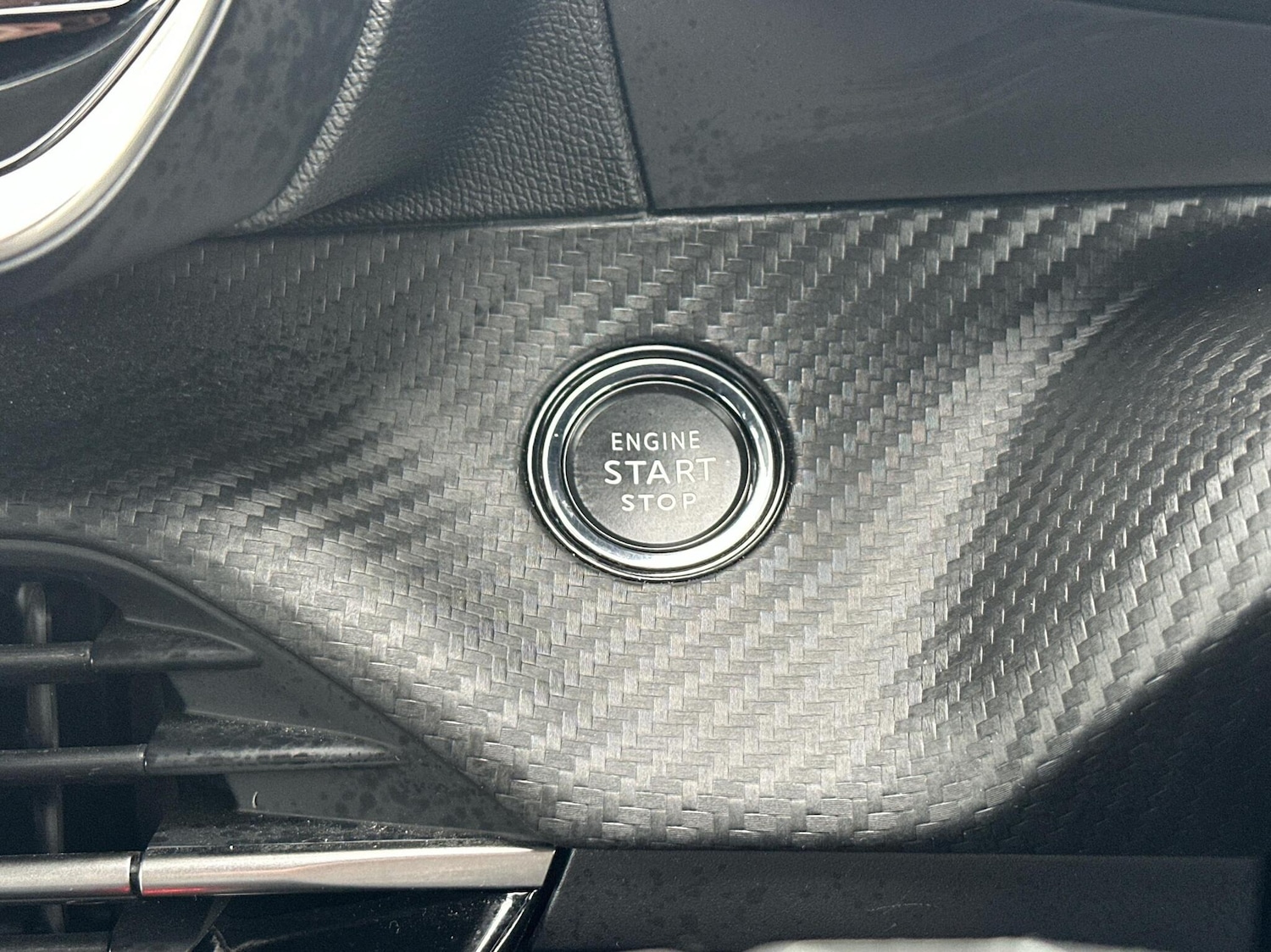 Used Peugeot 2008 2023 for sale - 76676021: Photo 23