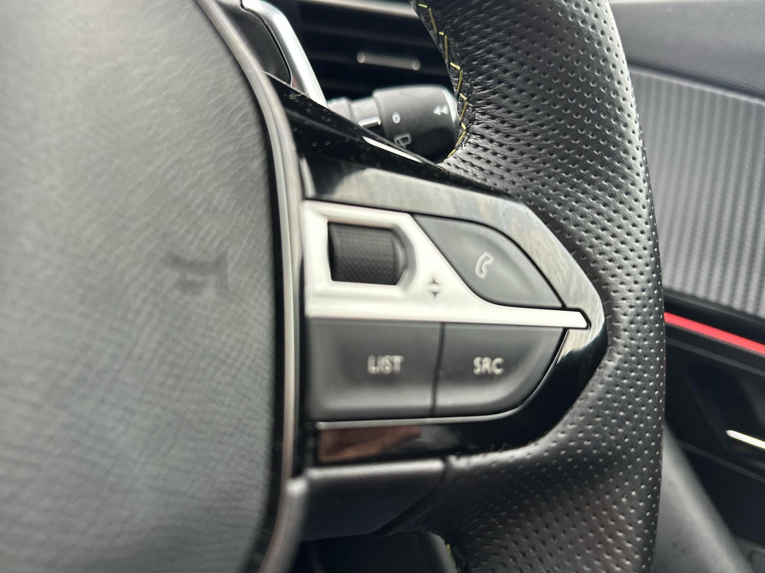 Used Peugeot 2008 2023 for sale - 76676021: Photo 25