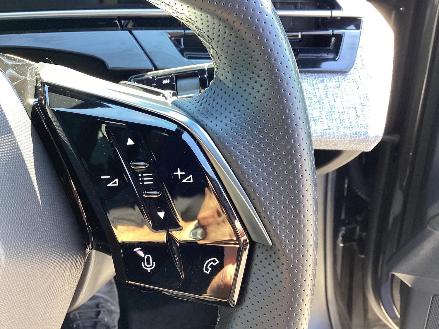 Used Peugeot 3008 2024 for sale - 76677316: Photo 24