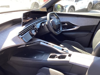 Used Peugeot 3008 2024 for sale - 76677316: Photo