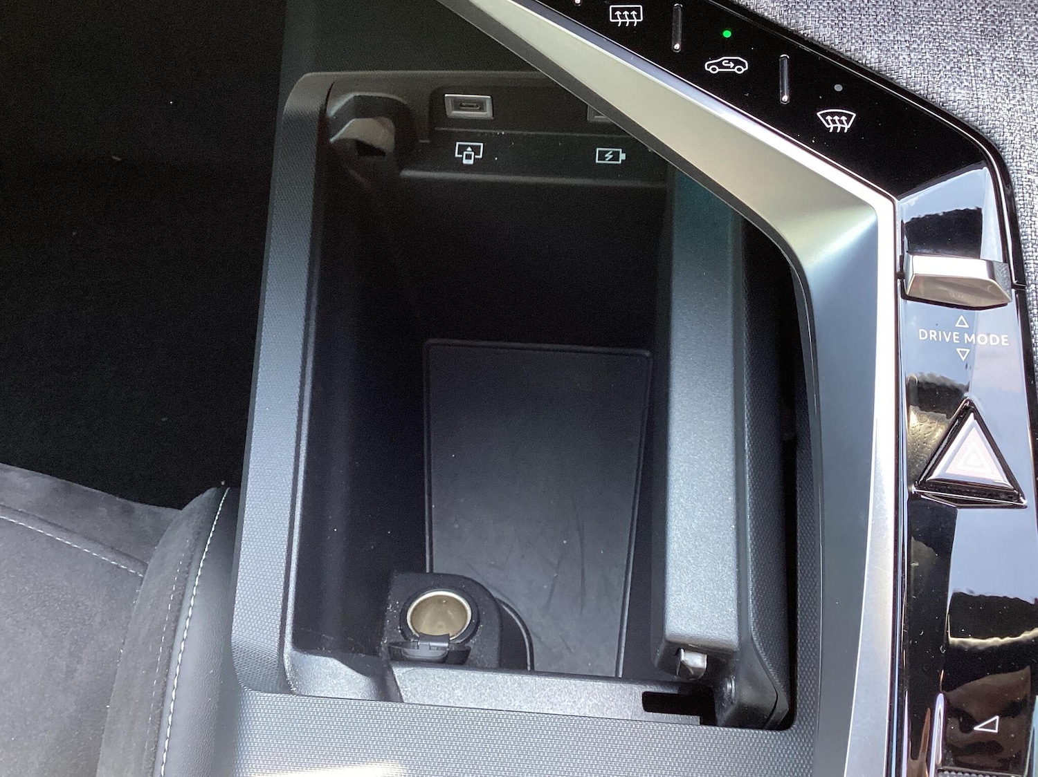 Used Peugeot 3008 2024 for sale - 76677955: Photo 23