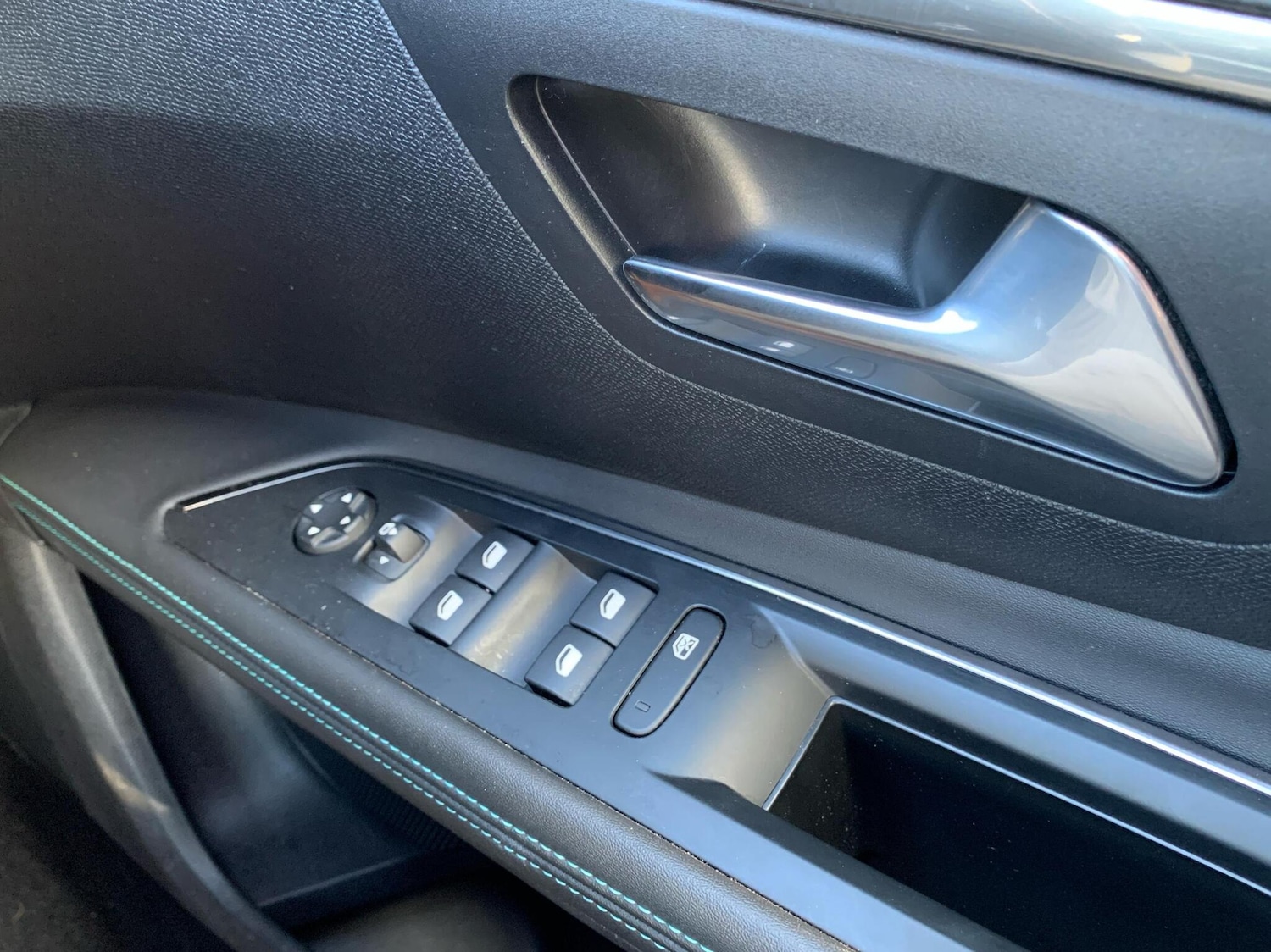 Used Peugeot 5008 2023 for sale - 76676897: Photo 14