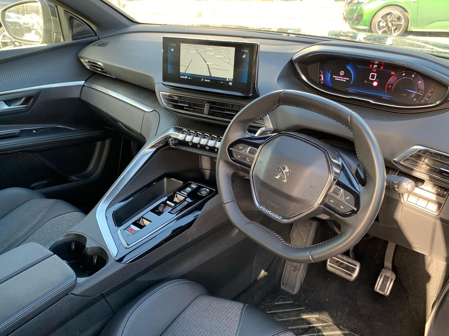 Used Peugeot 5008 2023 for sale - 76676897: Photo 2