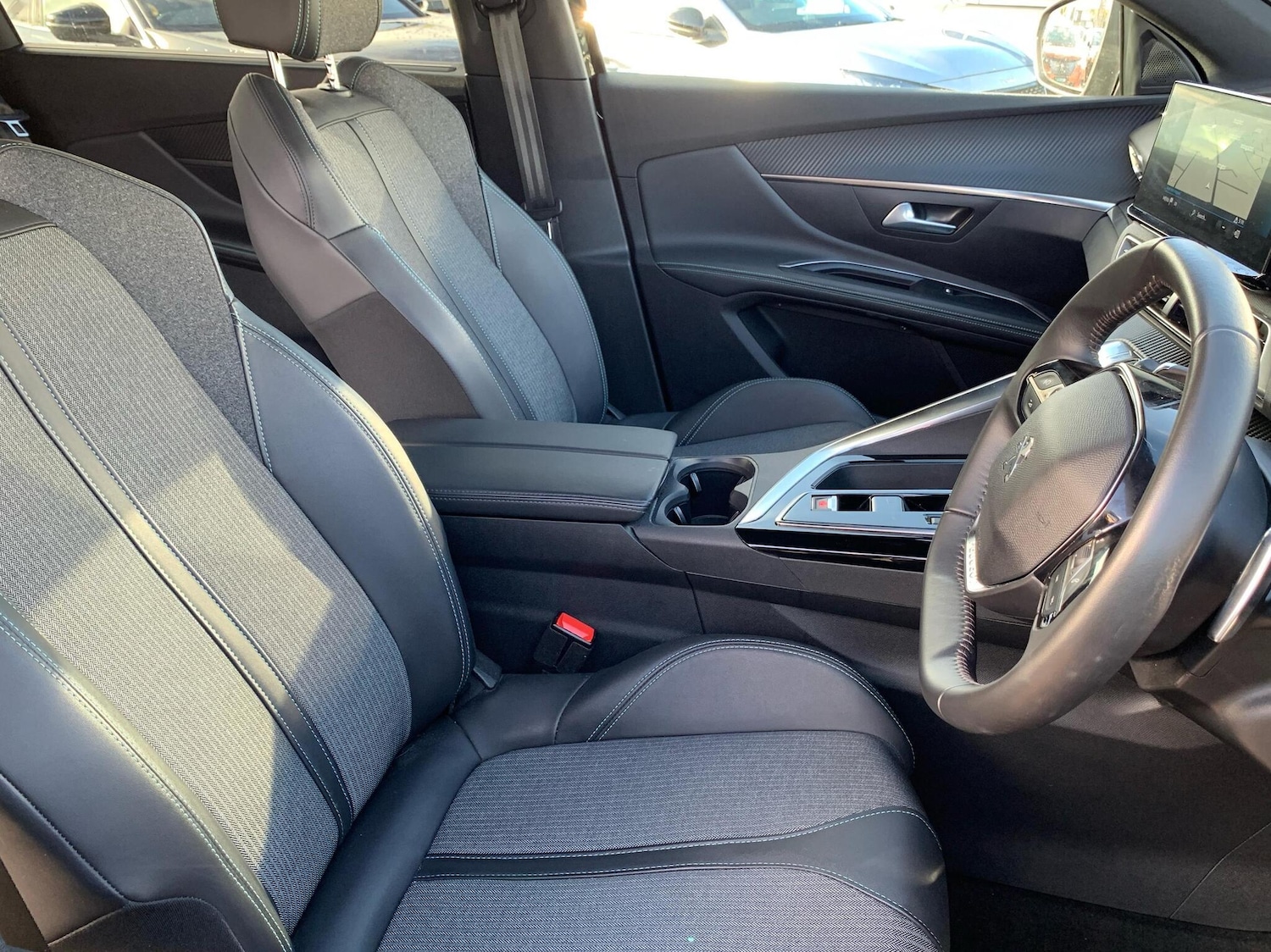 Used Peugeot 5008 2023 for sale - 76676897: Photo 6