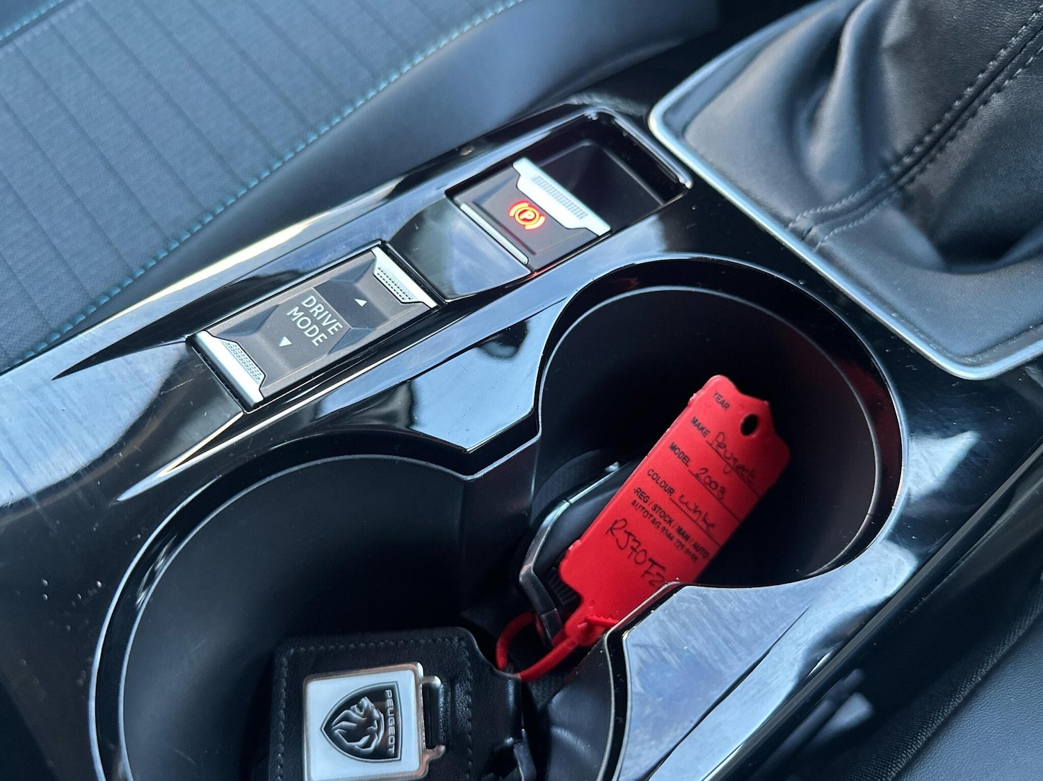 Used Peugeot 2008 2021 for sale - 76819035: Photo 24